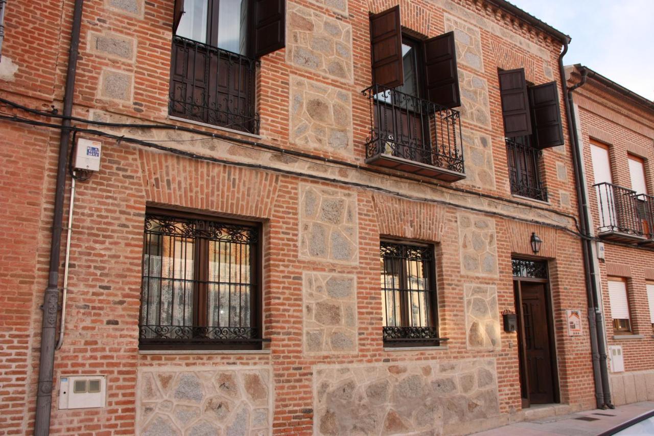 Casa Rural Puerta De Castilla Velayos Extérieur photo